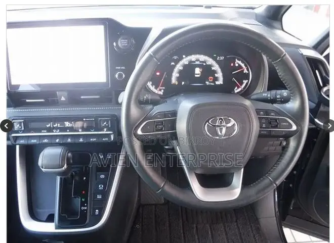 Toyota Noah 2022 Black