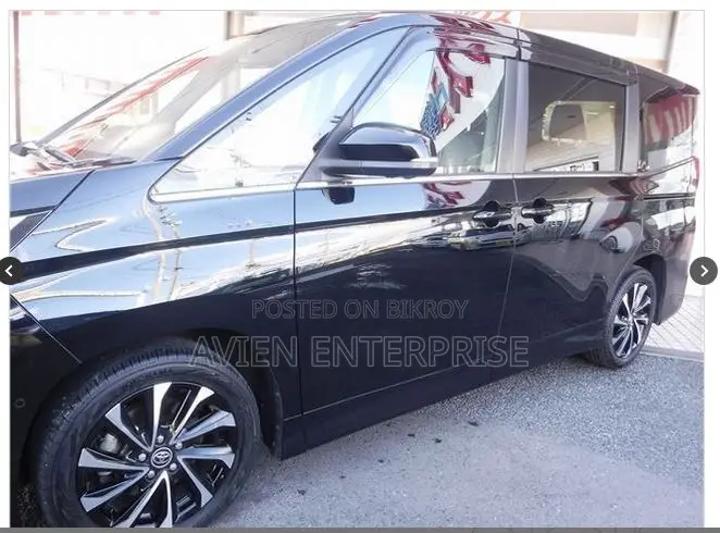 Toyota Noah 2022 Black