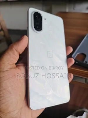 ওয়ানপ্লাস ২৫৬ জিবি সাদা