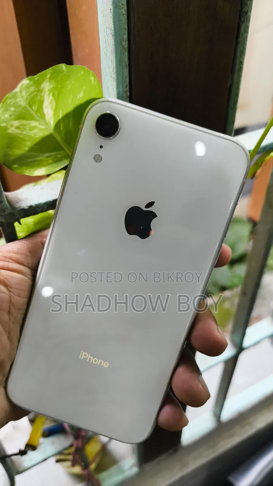 Apple iPhone XR 64 GB White