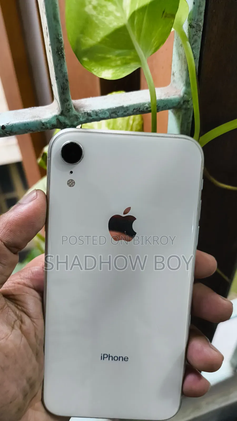 Apple iPhone XR 64 GB White