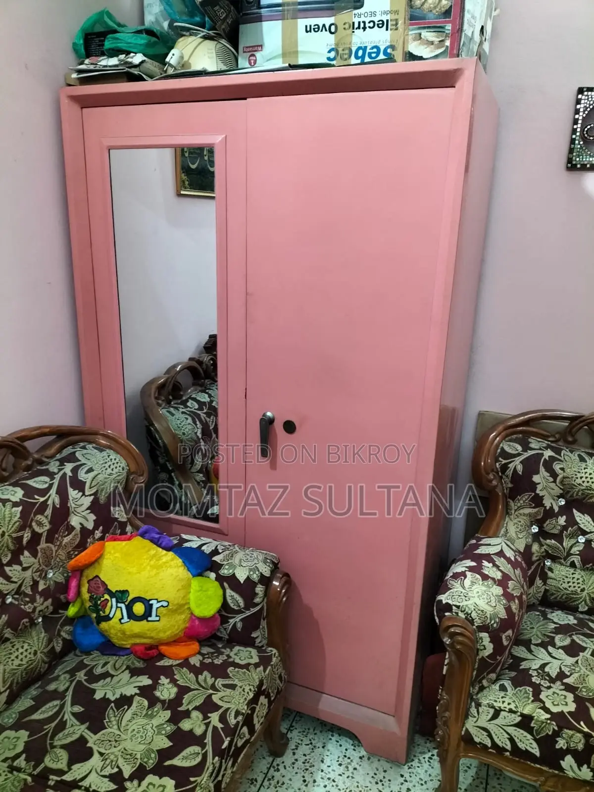 স্টীল আলমারি