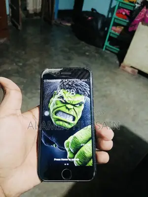 Apple iPhone 7 32 GB Black