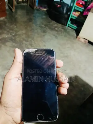 Apple iPhone 7 32 GB Black
