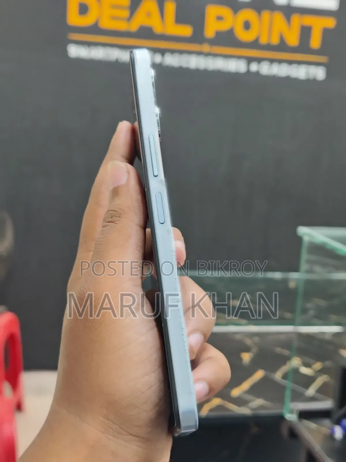 iQOO 128 GB Blue