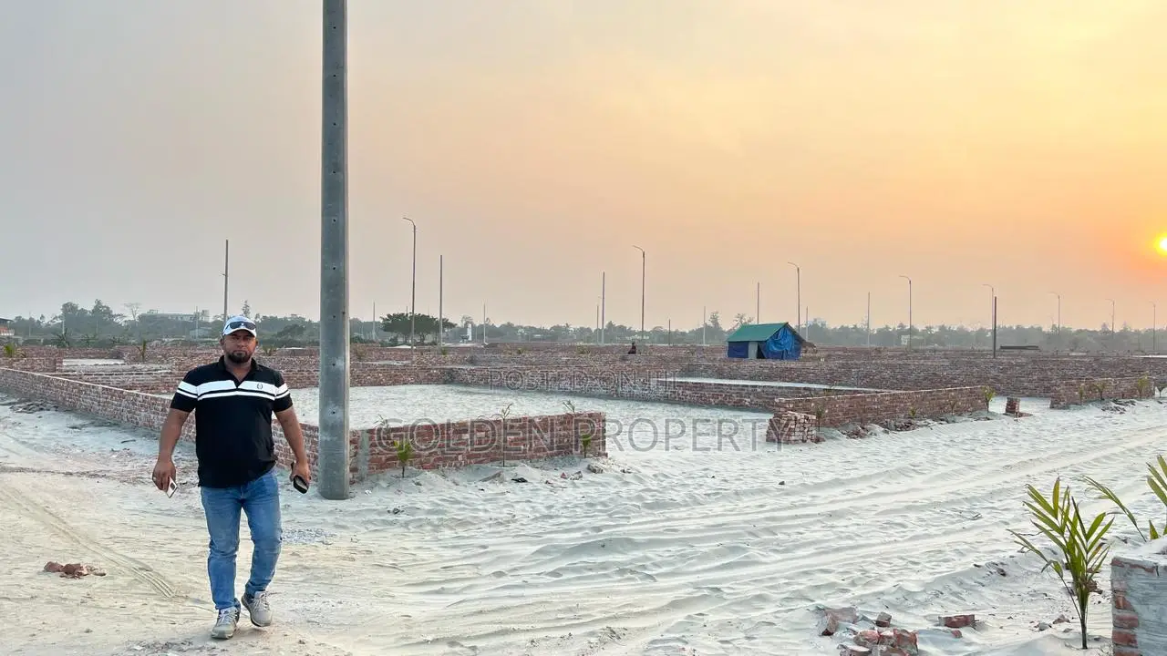 P Extension
Size: 3-Katha
Registration, Mutation Boundary Ok