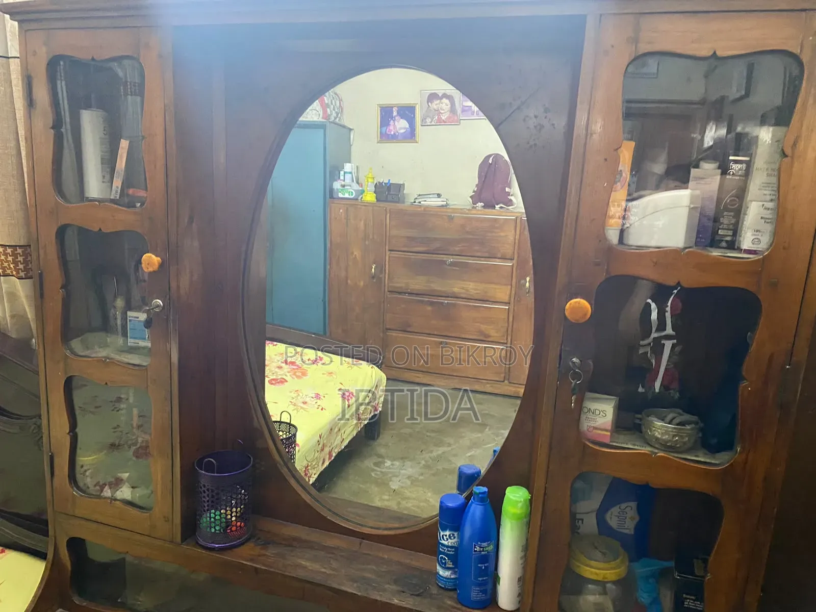 সেগুন কাঠের ড্রেসিং টেবিল