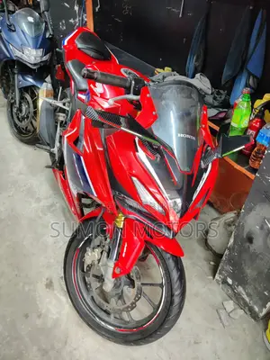 হোন্ডা সিবিআর ২০২৩ লাল