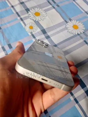 অ্যাপল আইফোন ১৩ ১২৮ জিবি হোয়াইট