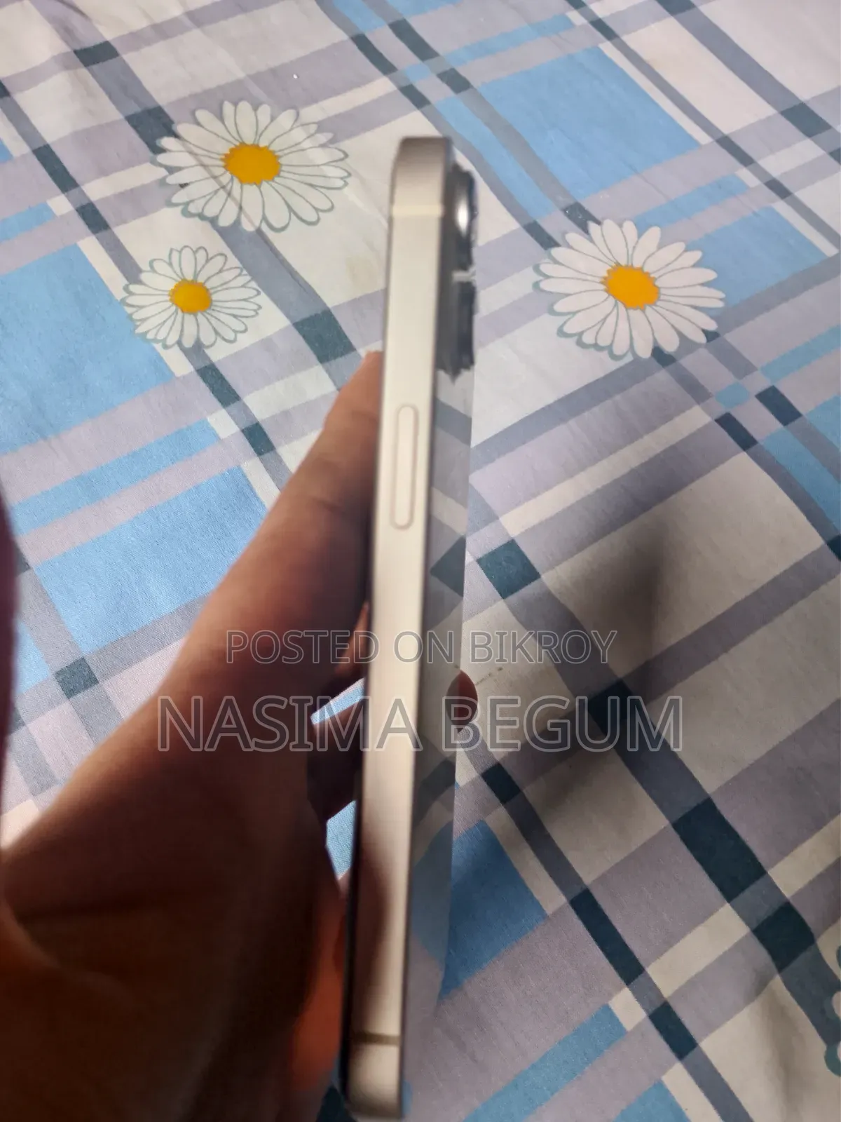 অ্যাপল আইফোন ১৩ ১২৮ জিবি হোয়াইট