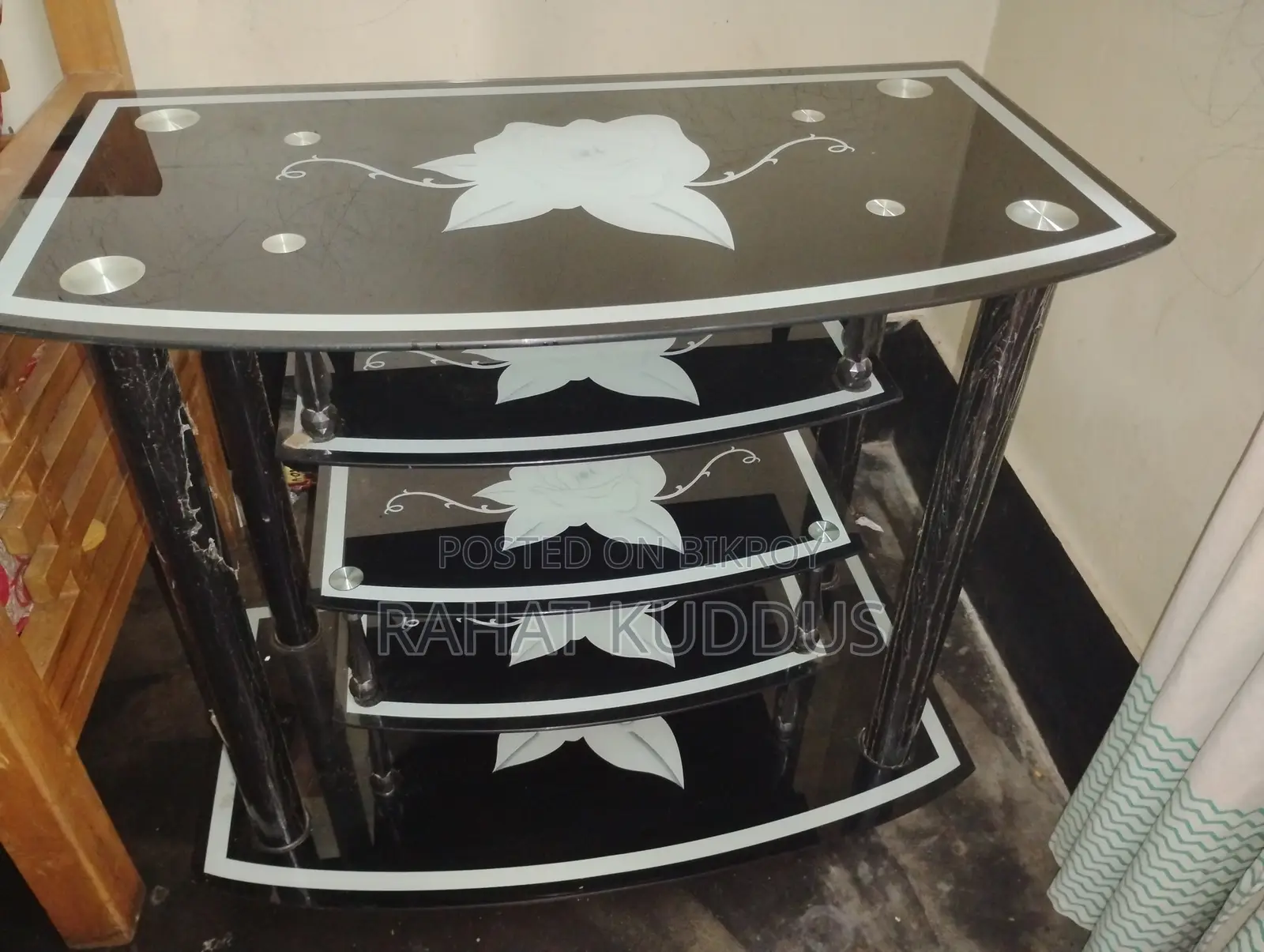 Glass TV Stand