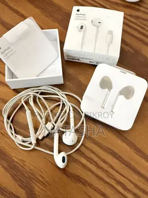 আসল অ্যাপল ইয়ারপডস লাইটনিং কানেক্টর সহ