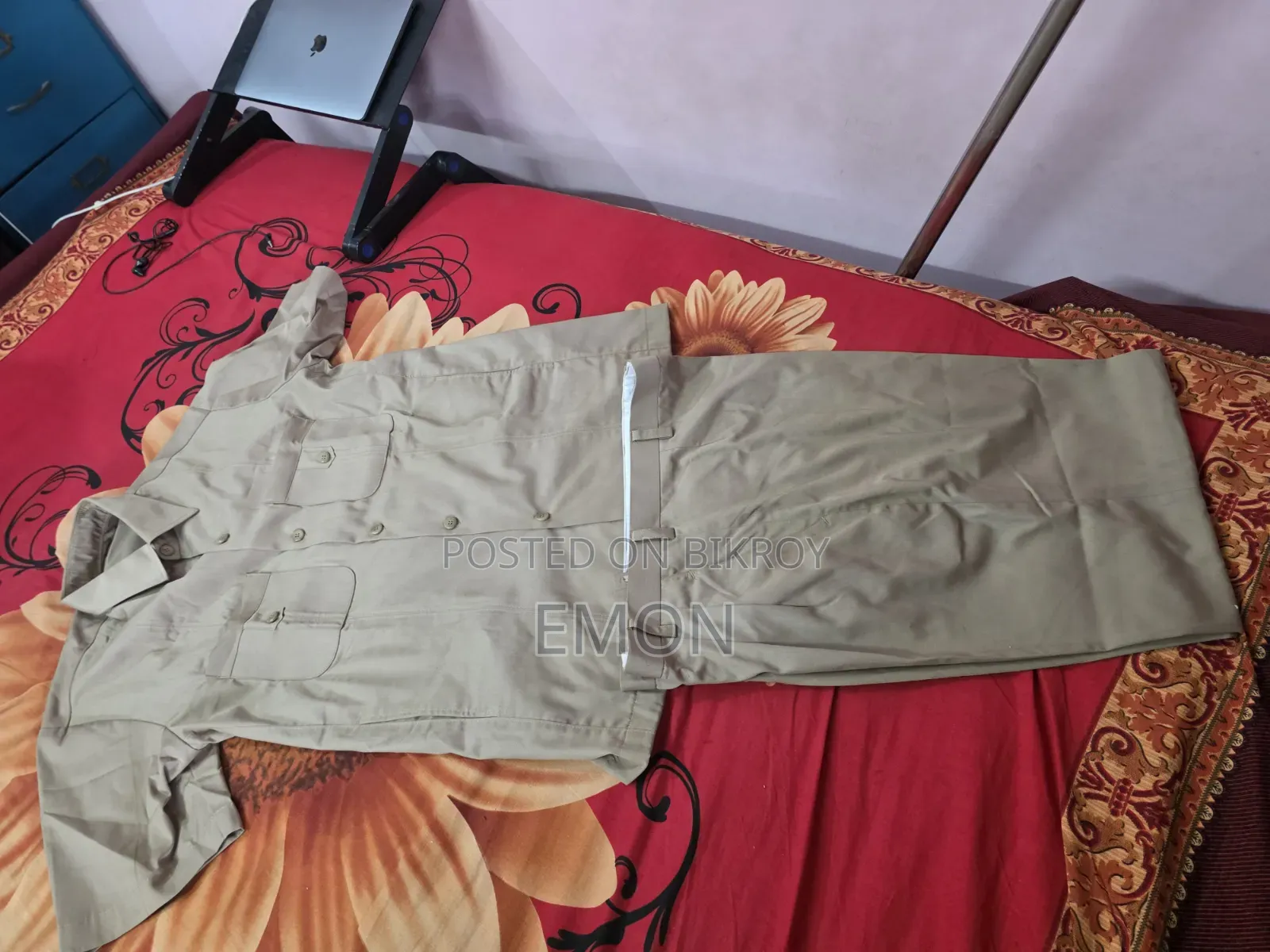 প্রিমিয়াম সাফারি স্যুট