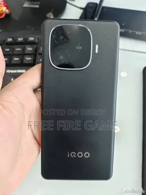 আইকিউও ২৫৬ জিবি কালো