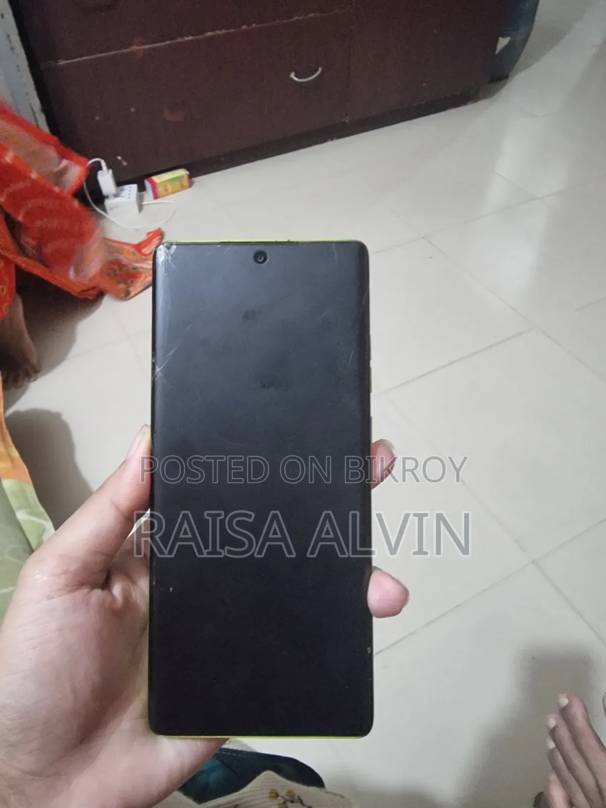 New Motorola Moto G85 128 GB Yellow