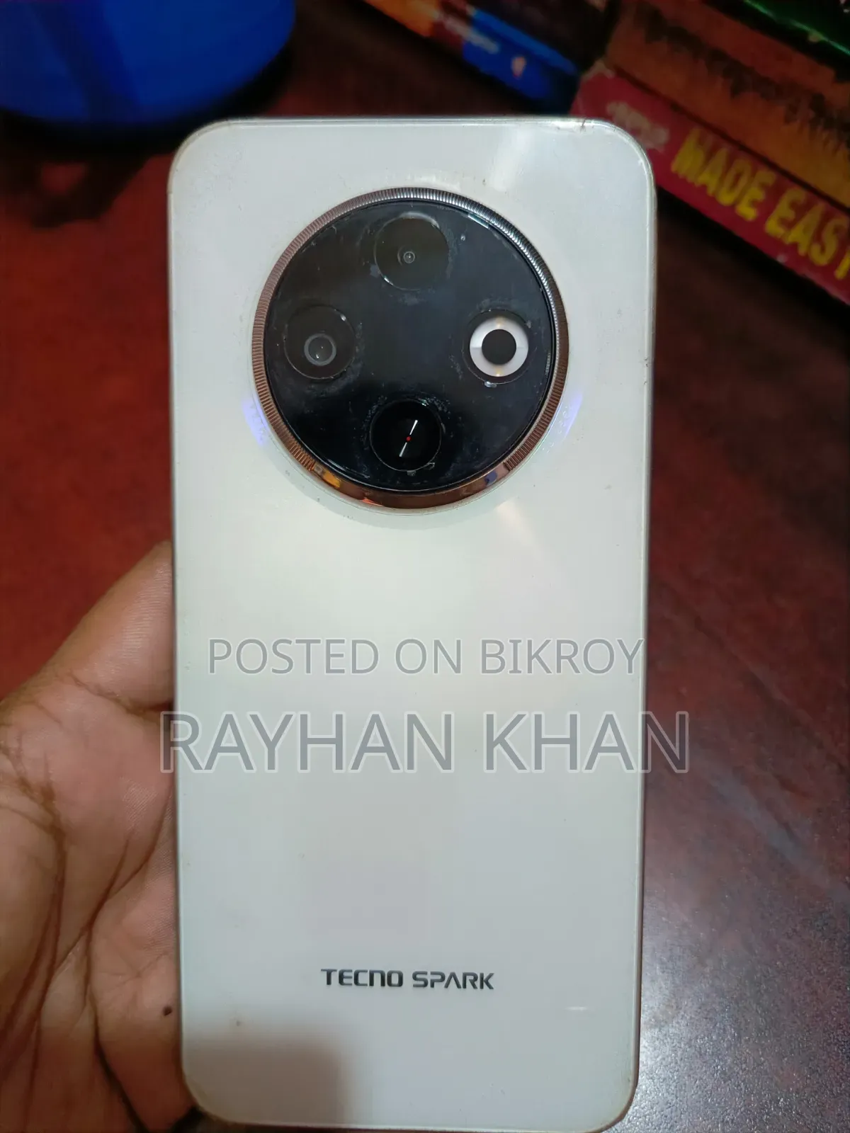 টেকনো স্পার্ক ৩০সি ১২৮ জিবি সাদা