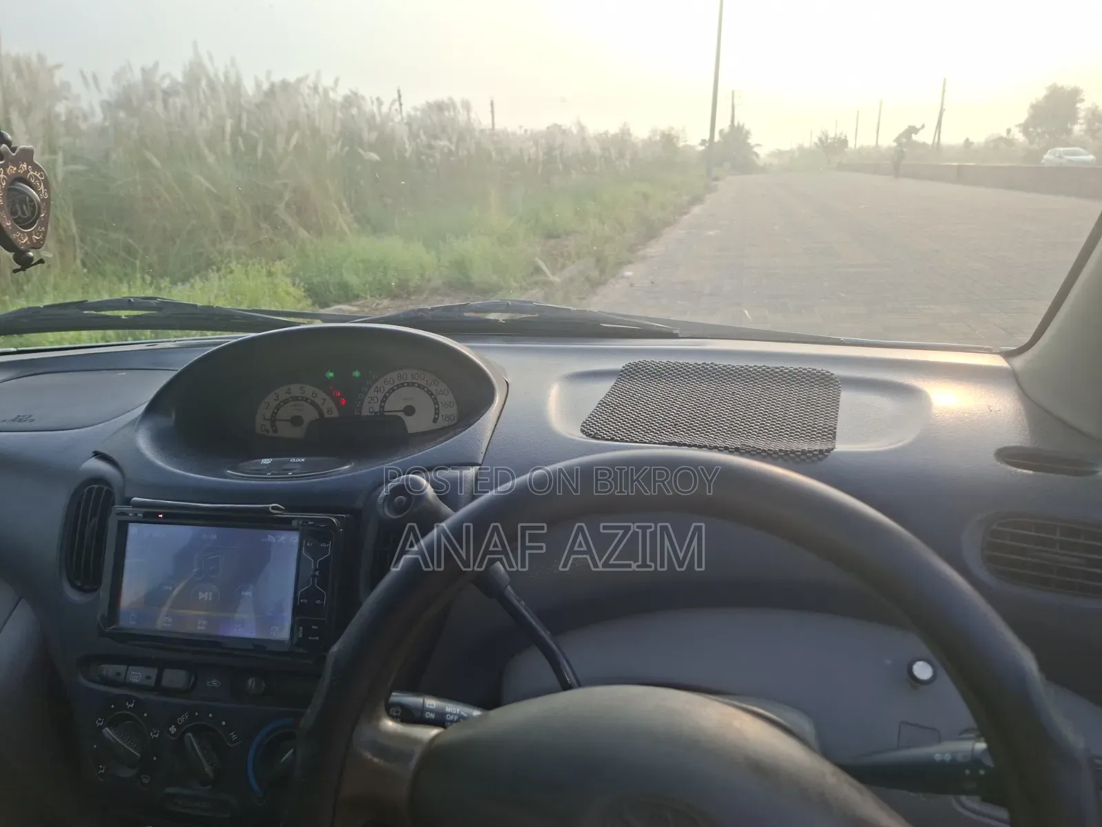 টয়োটা ফান কার্গো ২০০০ সিলভার