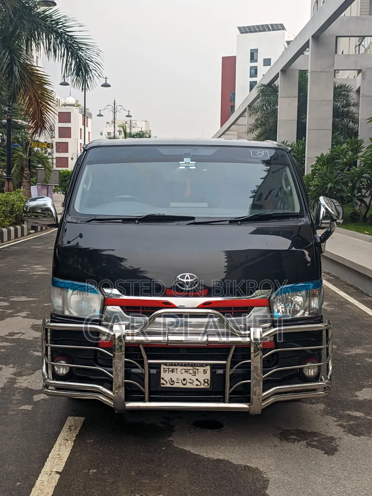 টয়োটা হাইএস ২০১৬ ব্ল্যাক