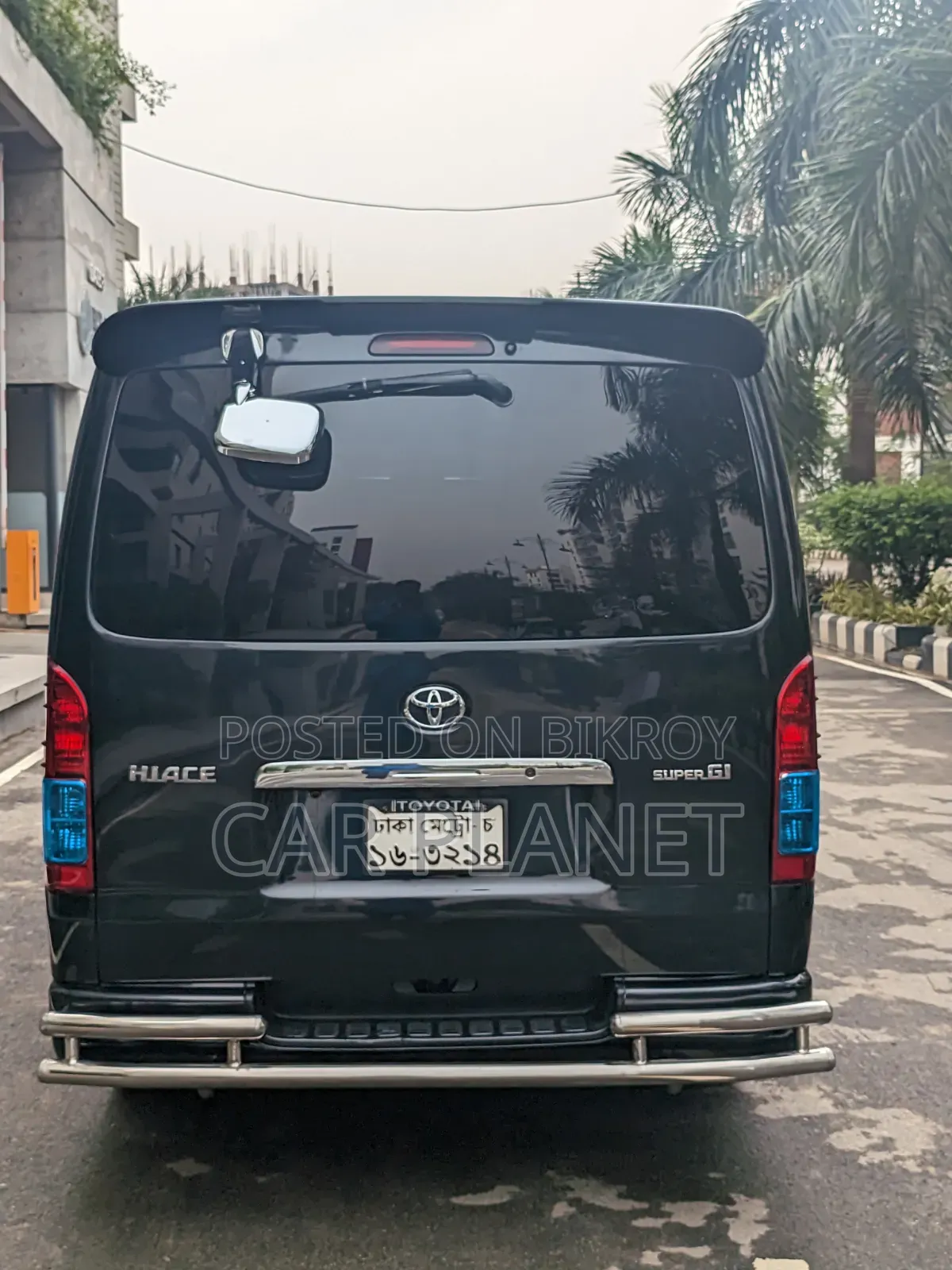 টয়োটা হাইএস ২০১৬ ব্ল্যাক