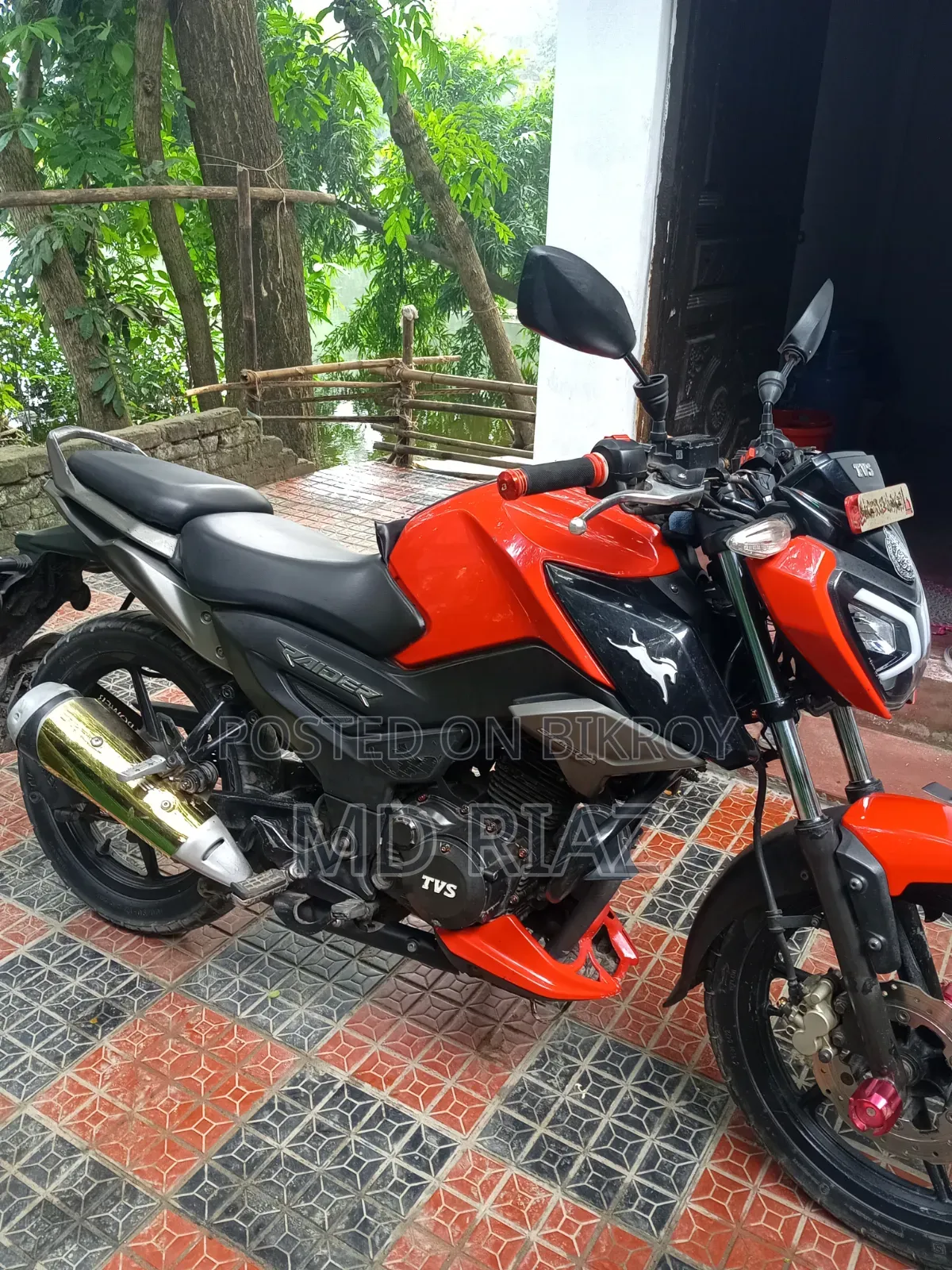 TVS Raider 125 2023 Red