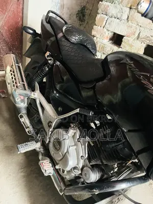 বাজাজ পালসার ১৫০ ২০১৭ ব্ল্যাক