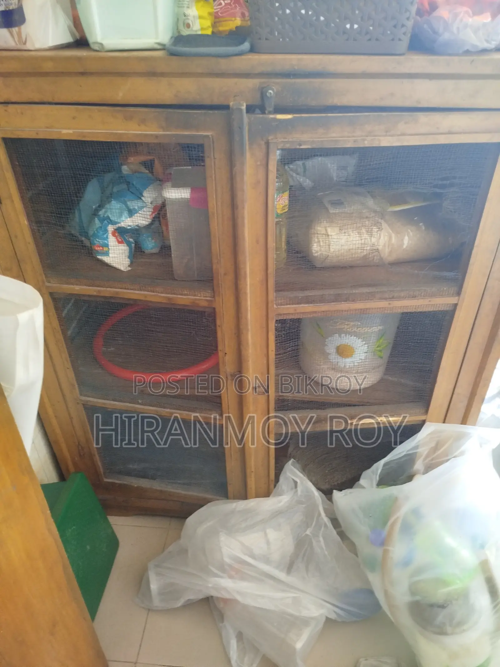 kitchen cabinet Urgent Sell