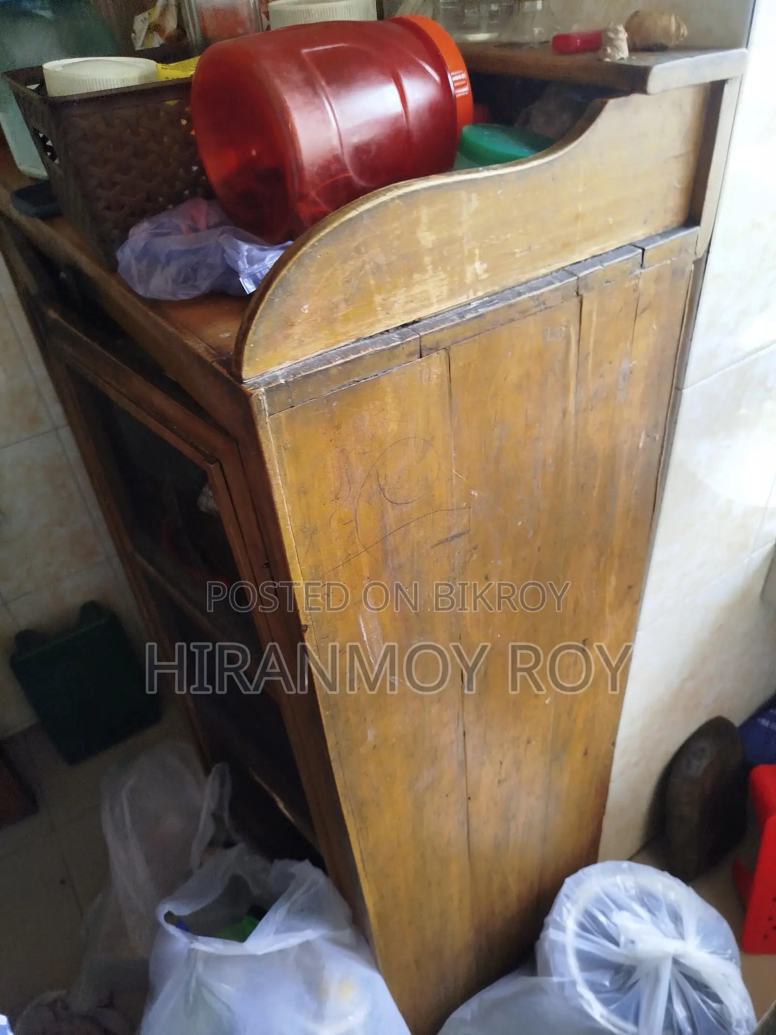 kitchen cabinet Urgent Sell