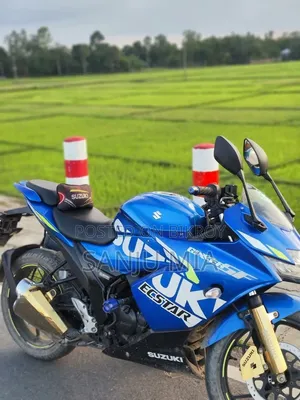 সুজুকি জিক্সার এসএফ ২০২০ ব্লু