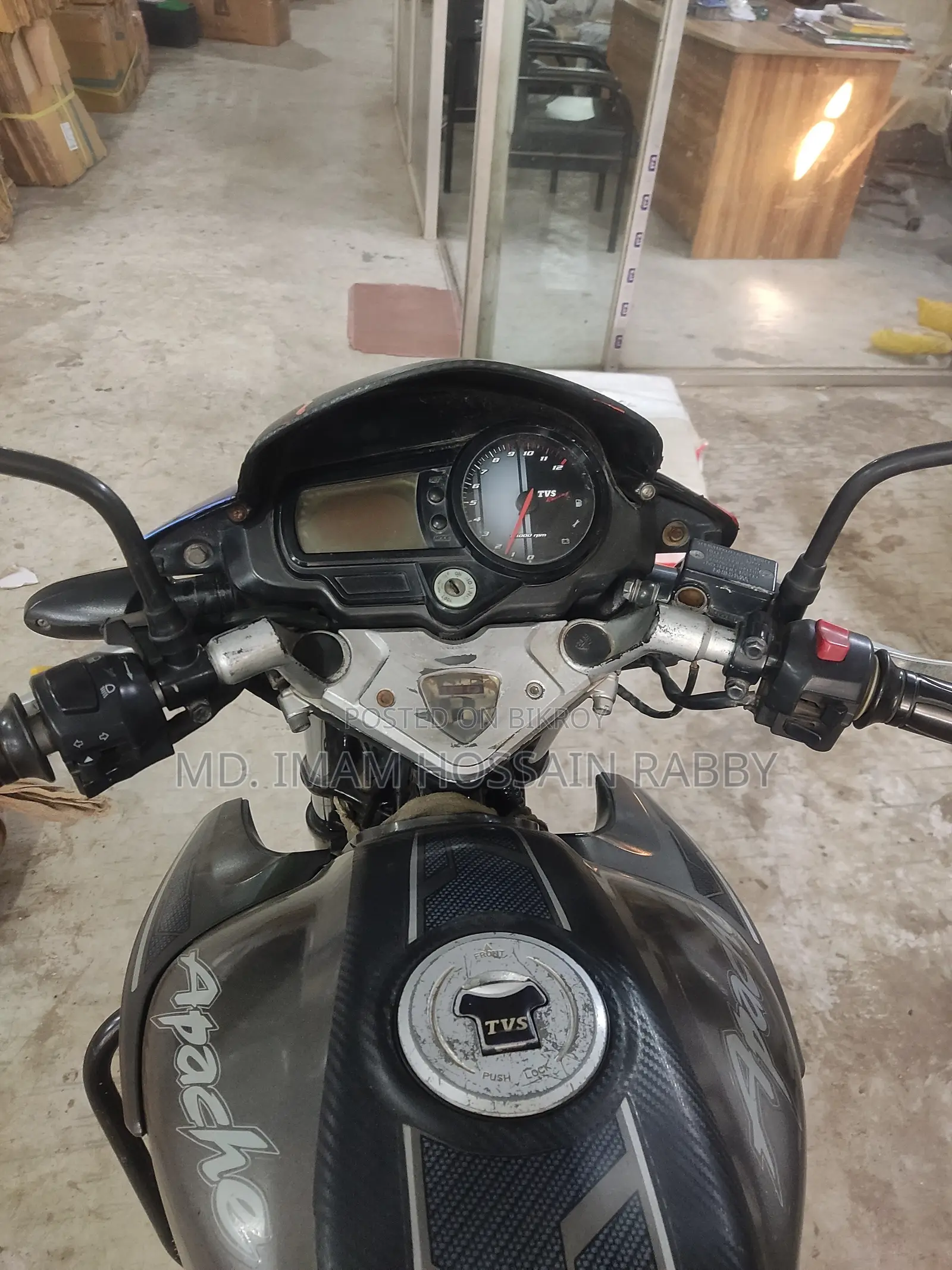TVS 2017 Black