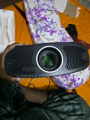 Projector M700 Pro