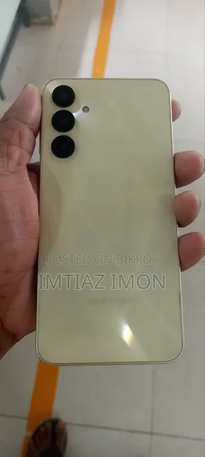 New Samsung Galaxy A16 5G 128 GB Gold