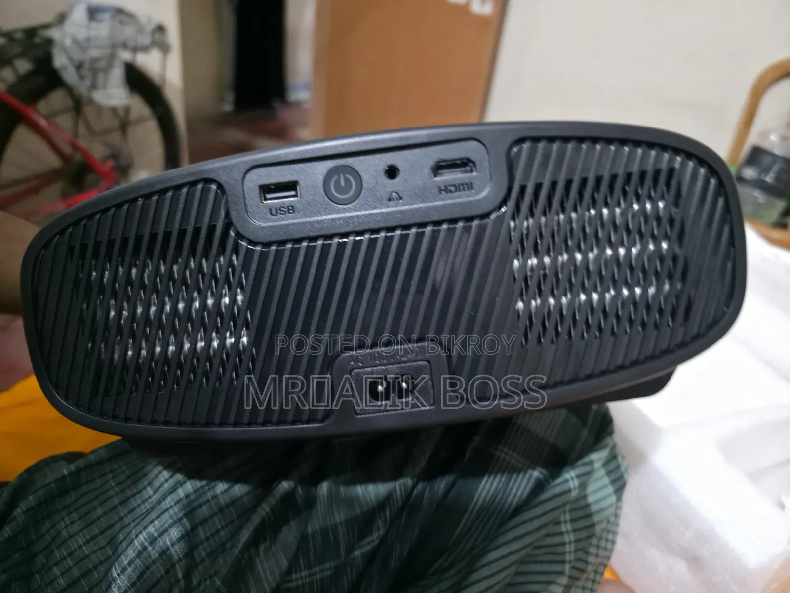 Projector M700 Pro