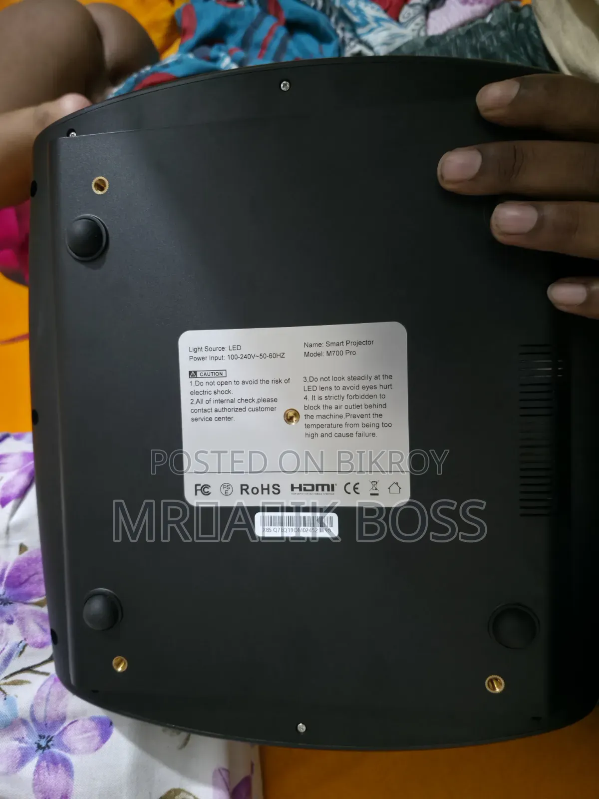 Projector M700 Pro