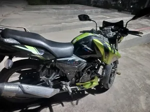 TVS Apache RTR 160 2V 2017 Blue