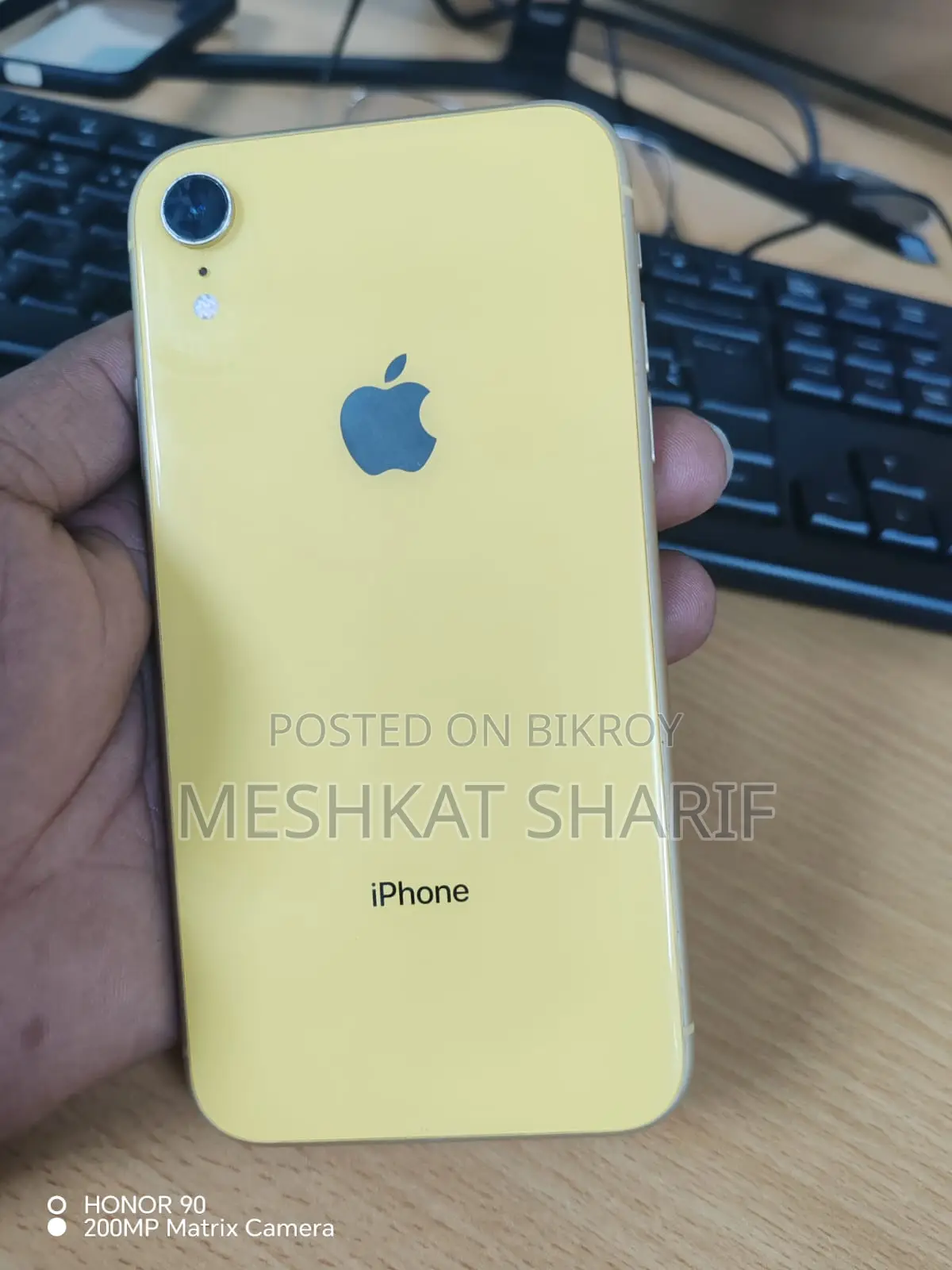 Apple iPhone XR 64 GB Yellow