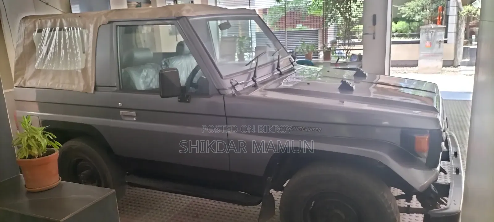Toyota Land Cruiser 1993 Gray