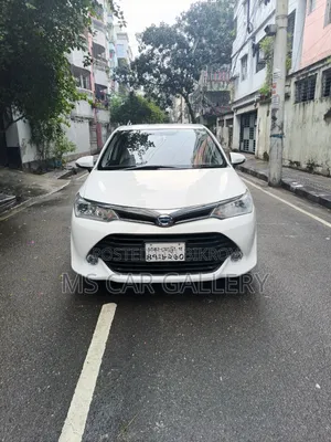 Toyota Axio 1.5 Hybrid 2WD 2016 White