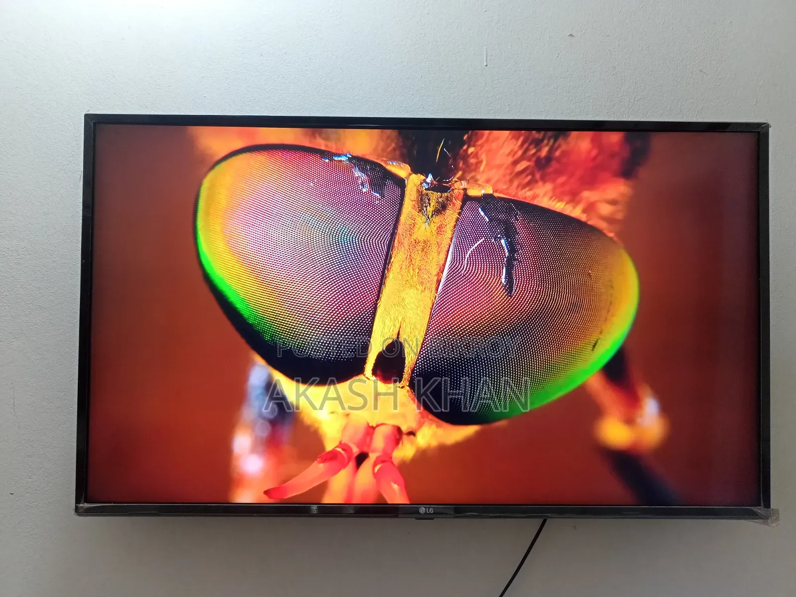 LG 43" Smart TV (With Box)