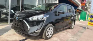 Toyota Sienta 2022 Black