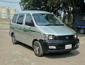 Toyota Noah 2004 Silver