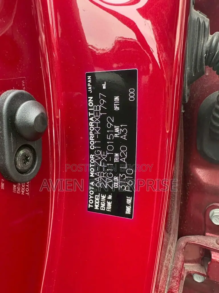Toyota Corolla Cross 1.8 Hybrid FWD 2022 Red
