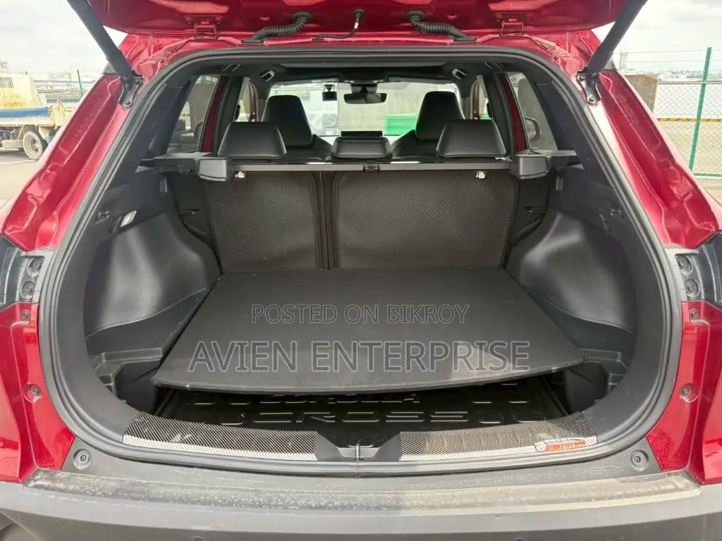 Toyota Corolla Cross 1.8 Hybrid FWD 2022 Red