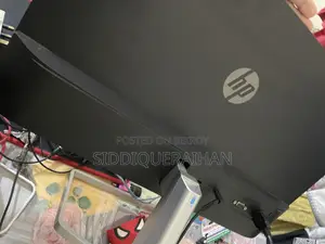 HP Monitor M22f