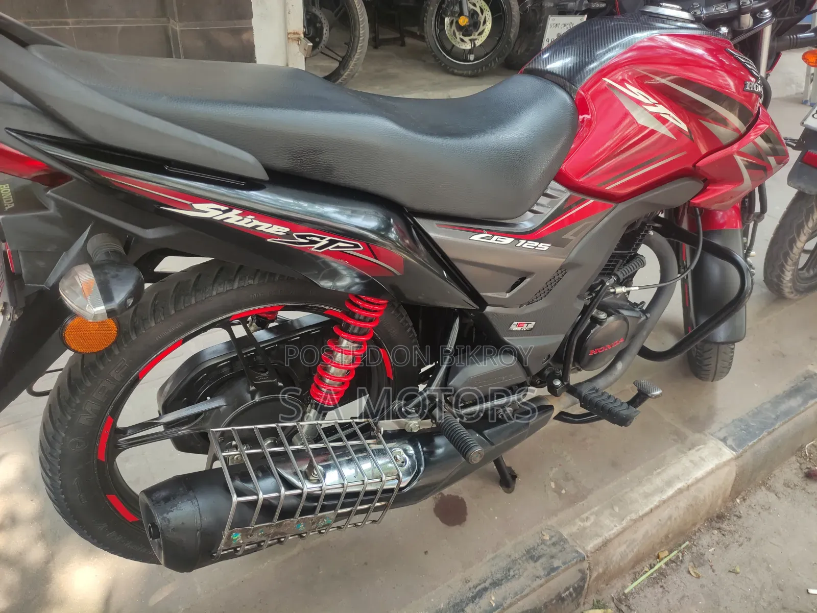 হোন্ডা এসপি ১২৫ ২০২৩ লাল