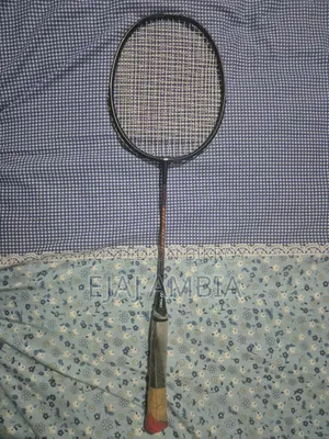 ব্যাডমিন্টন র‍্যাকেট