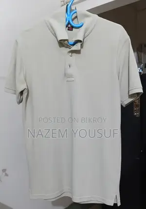 ২টি পোলো টি-শার্ট বিক্রি করব (আড়ং ব্র্যান্ড)