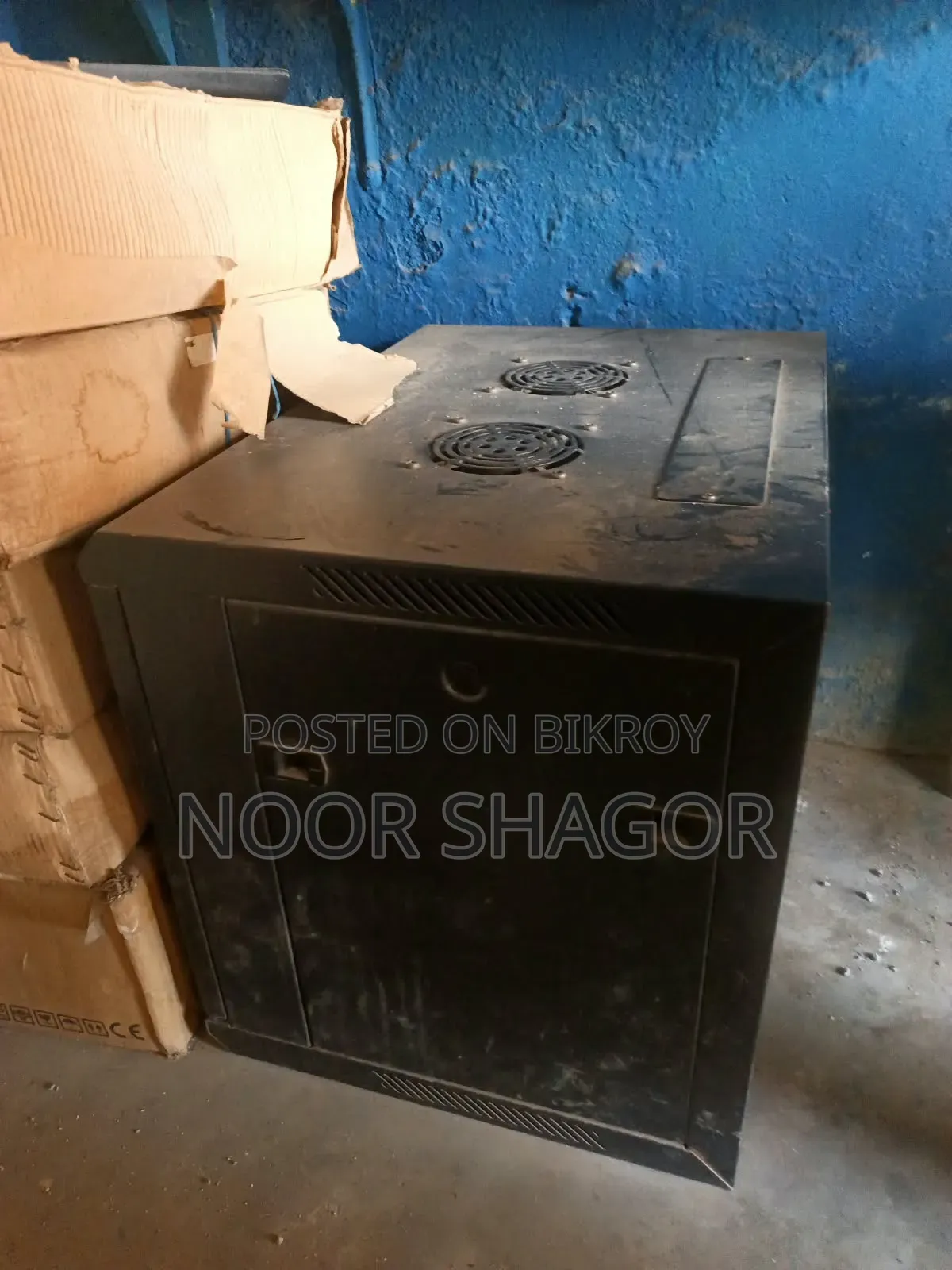 অর্ডিনাল টোটান সার্ভার র‍্যাক