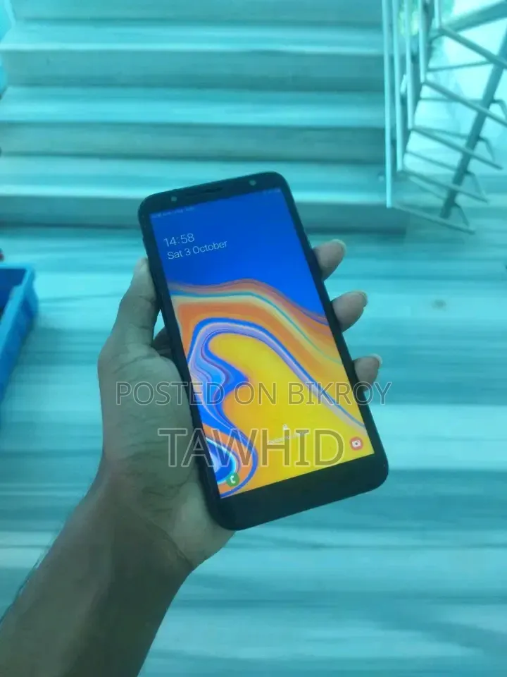 Samsung Galaxy J4 Plus 32 GB Black
