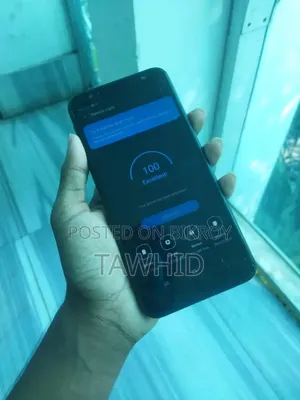 Samsung Galaxy J4 Plus 32 GB Black