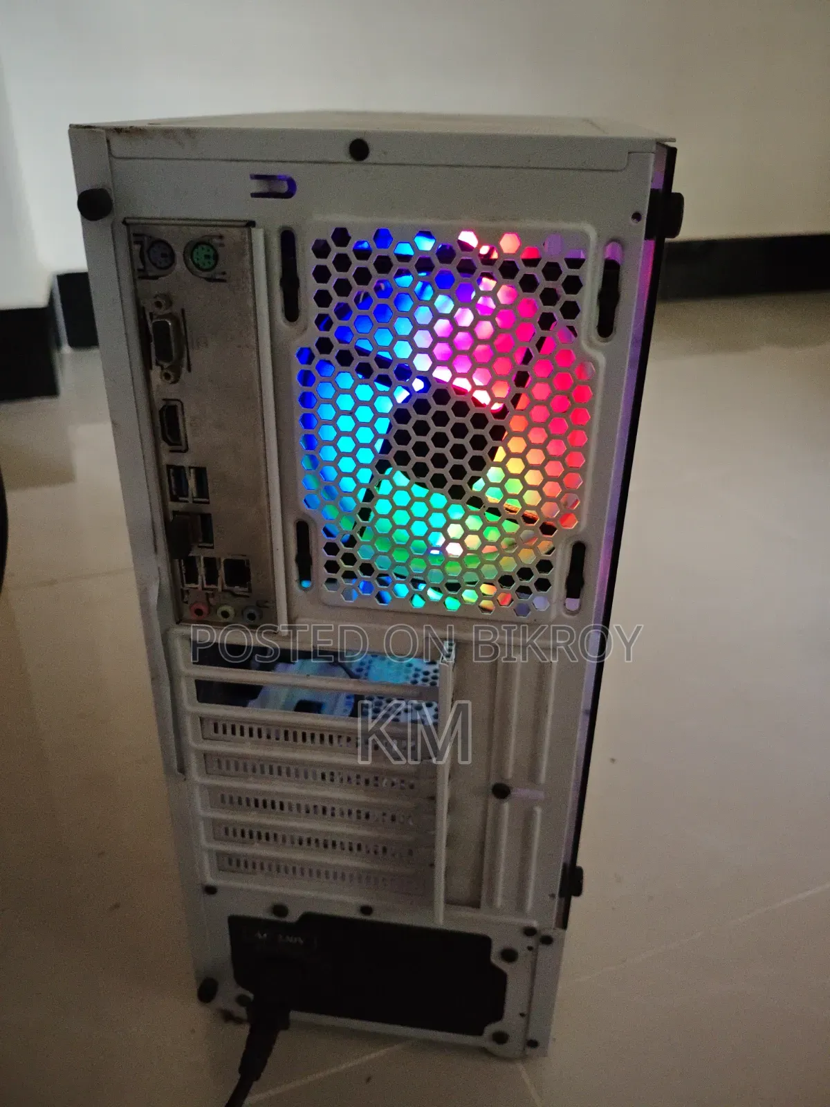 Desktop Computer Gigabyte 8GB AMD Ryzen SSD 256GB